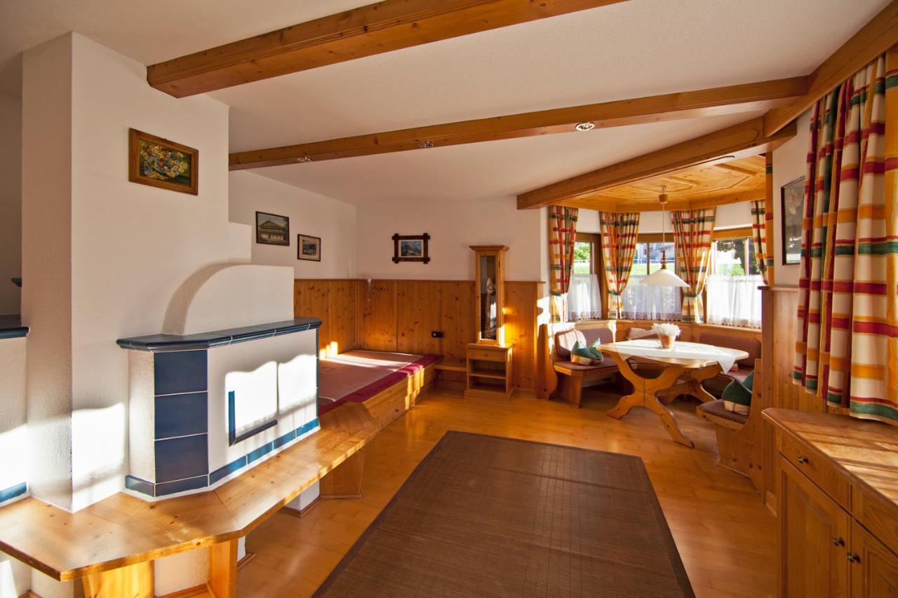 Landhotel Rauchenwalderhof Mayrhofen Room photo